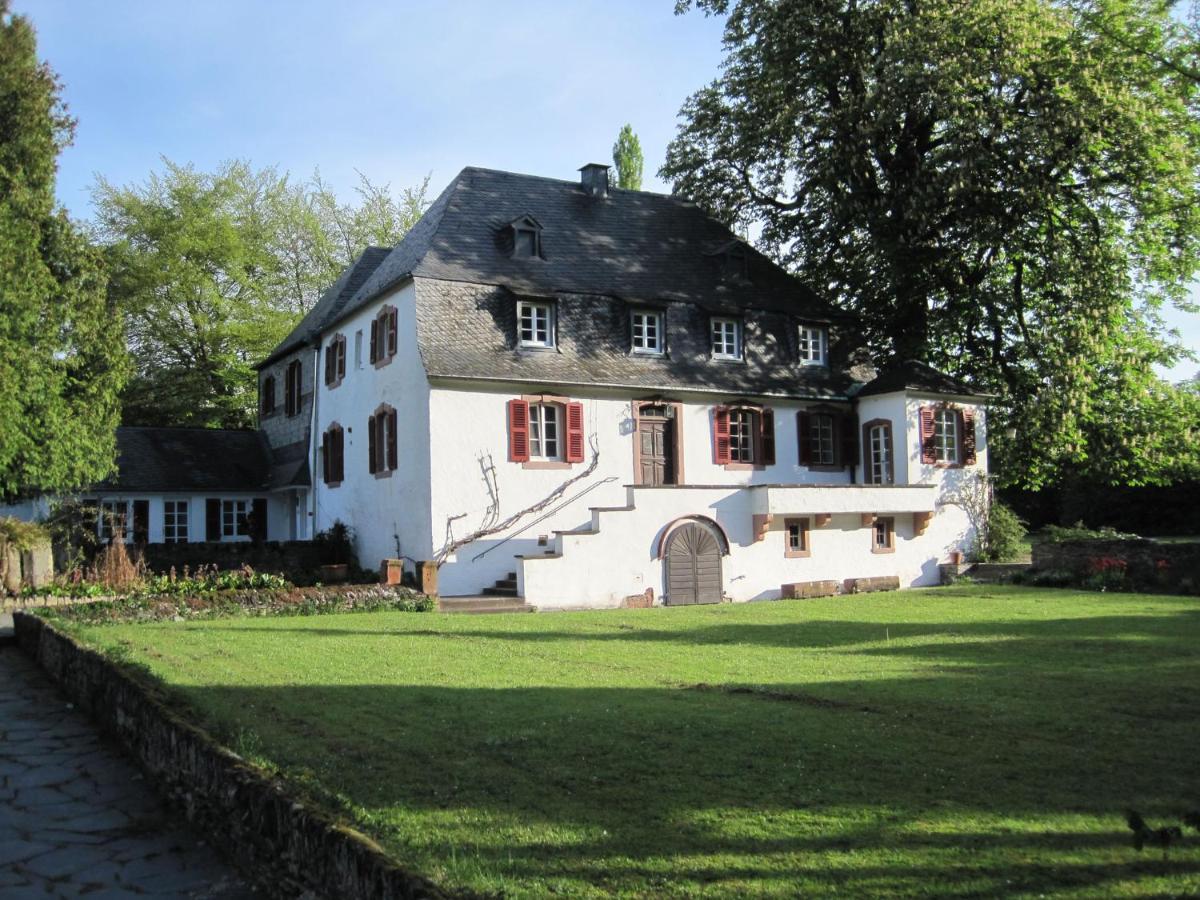Ferienwohnung Weingut Villa Huesgen Am Moenchhof Traben-Trarbach Ngoại thất bức ảnh