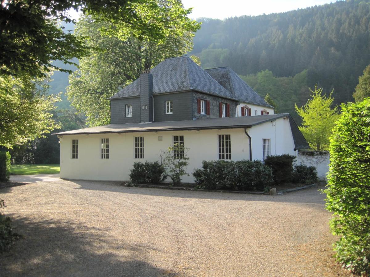 Ferienwohnung Weingut Villa Huesgen Am Moenchhof Traben-Trarbach Ngoại thất bức ảnh